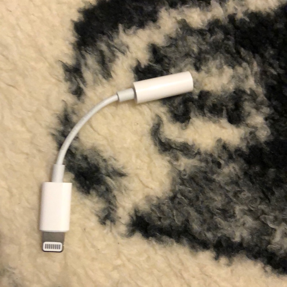 iPhone 3.5mm adapter